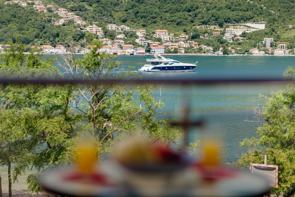 Dream Vacation Apartments Tivat Exterior foto