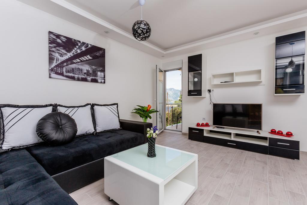 Dream Vacation Apartments Tivat Exterior foto
