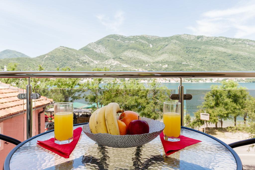 Dream Vacation Apartments Tivat Exterior foto