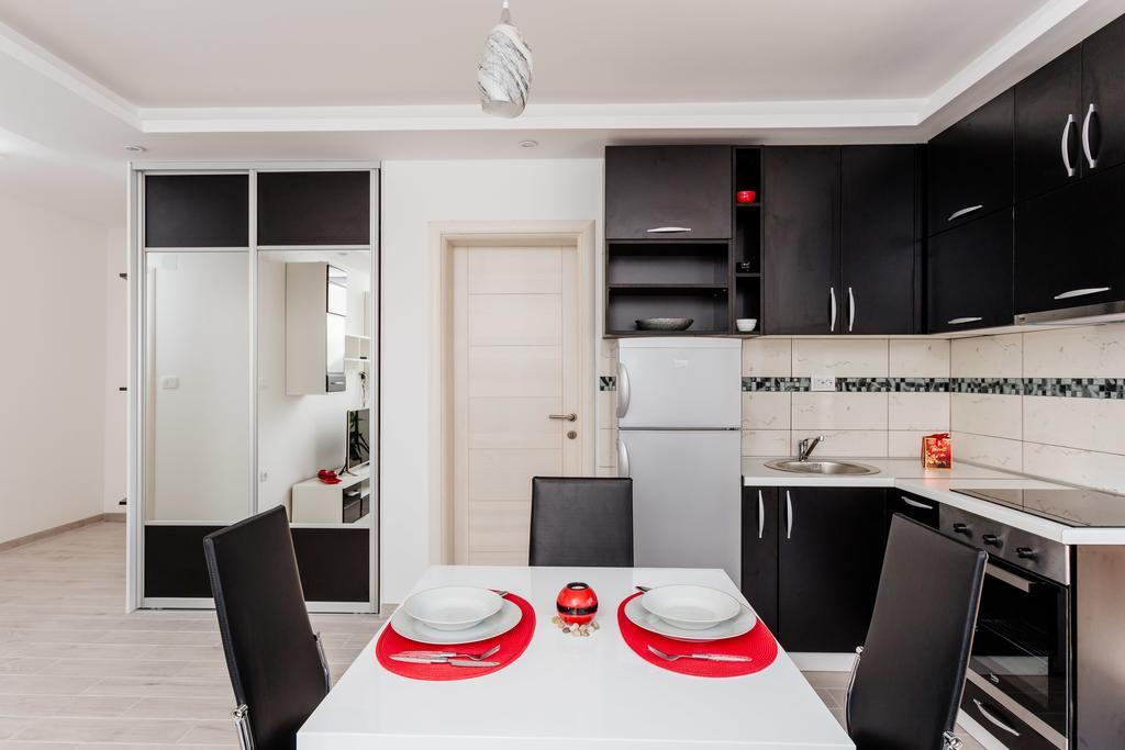 Dream Vacation Apartments Tivat Exterior foto